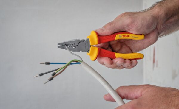 Bosch Profesyonel VDE Sıkma Pensesi 180mm
