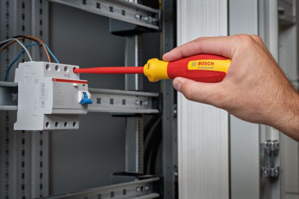 Bosch Profesyonel VDE Tornavida Seti 14 Parça